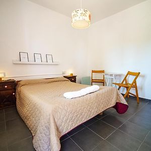 Dormitory Room Mixed